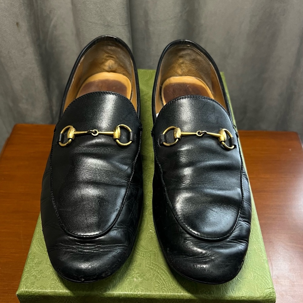 Gucci Black Horsebit Loafers Size 39